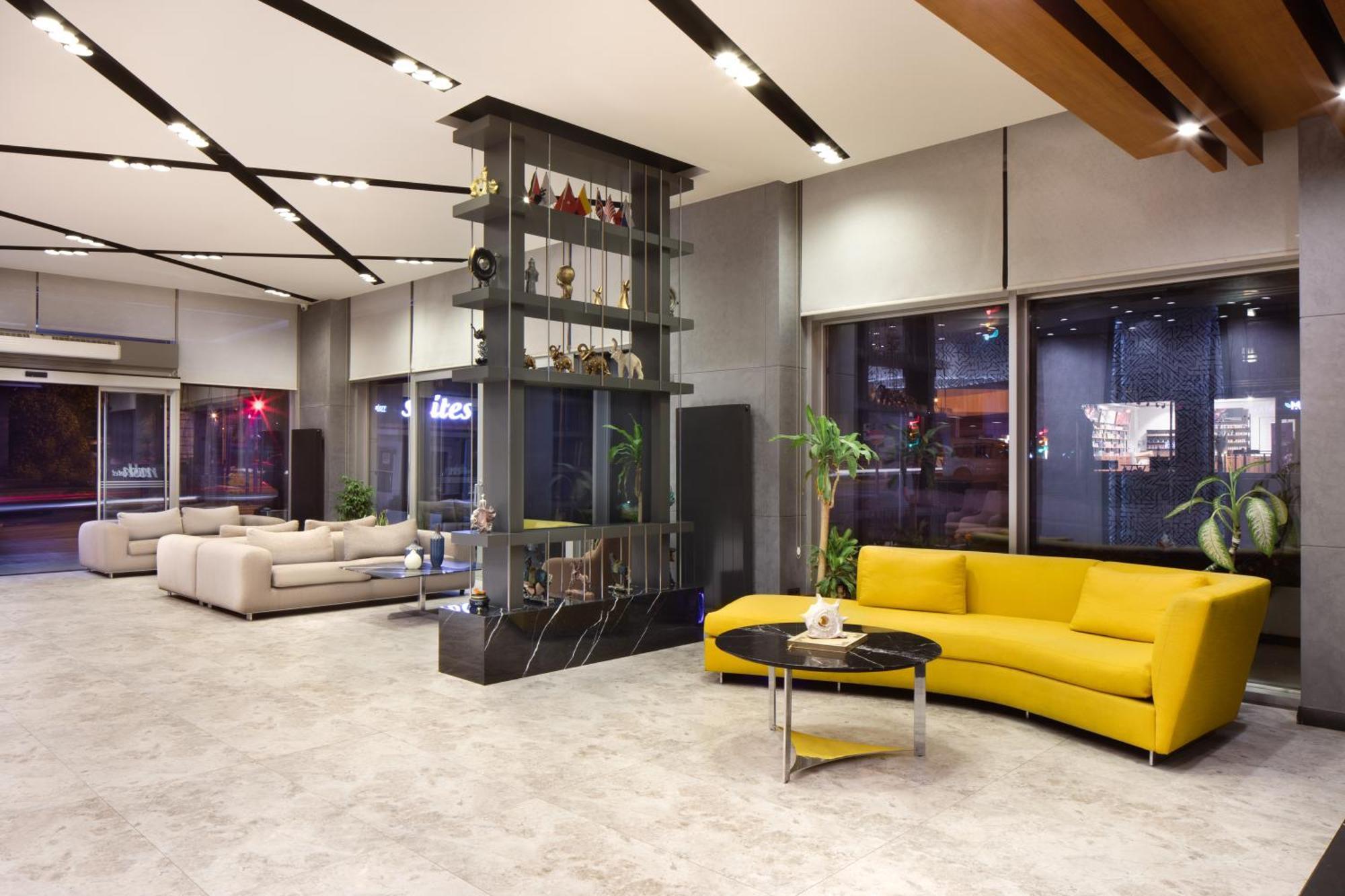 Nish Palace Exlusive Suites — Photos 3
